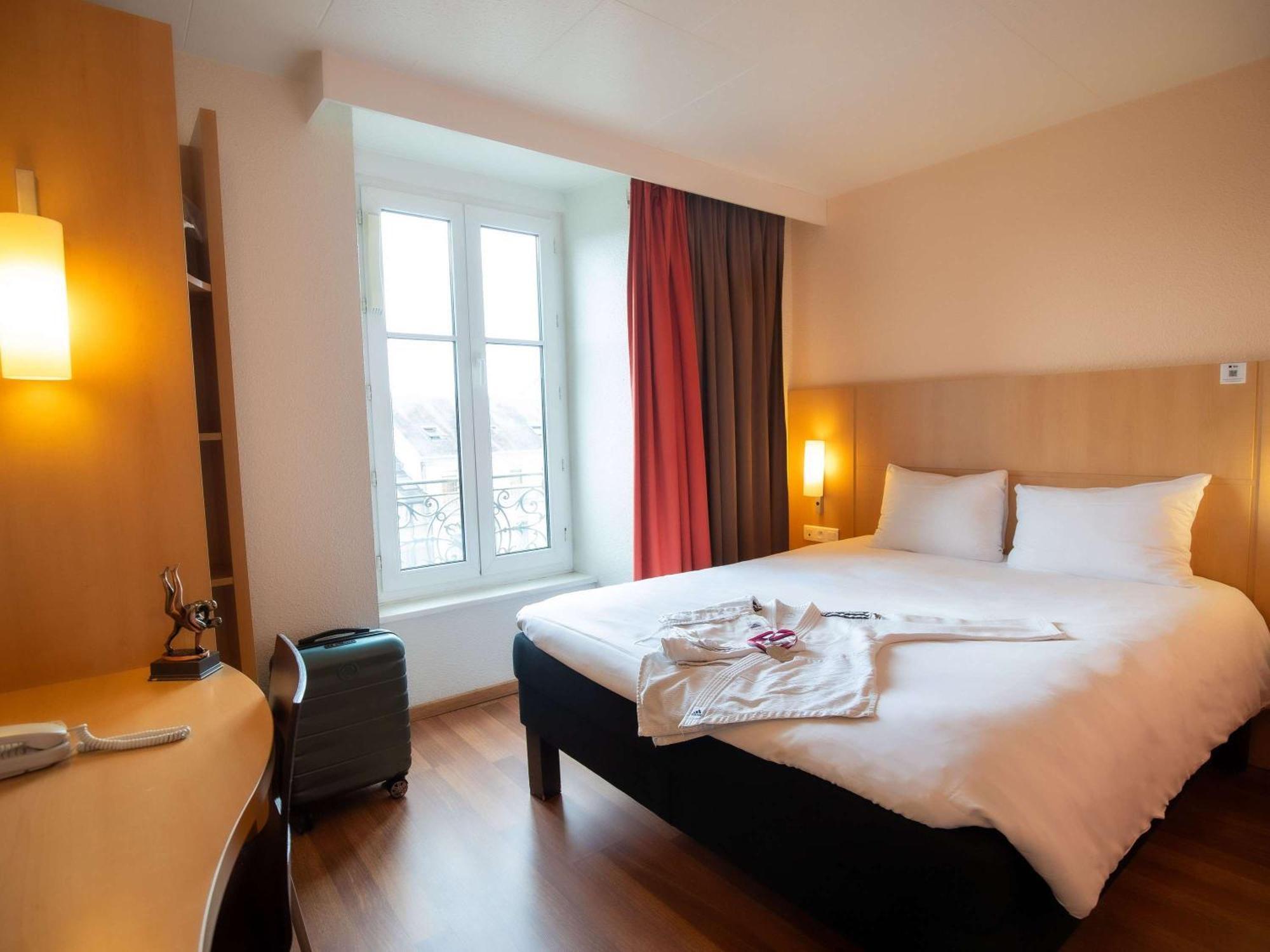 Отель Ibis Limoges Centre Экстерьер фото