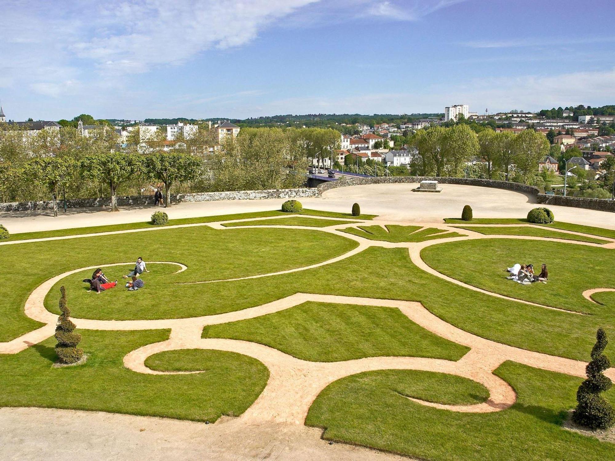 Отель Ibis Limoges Centre Экстерьер фото