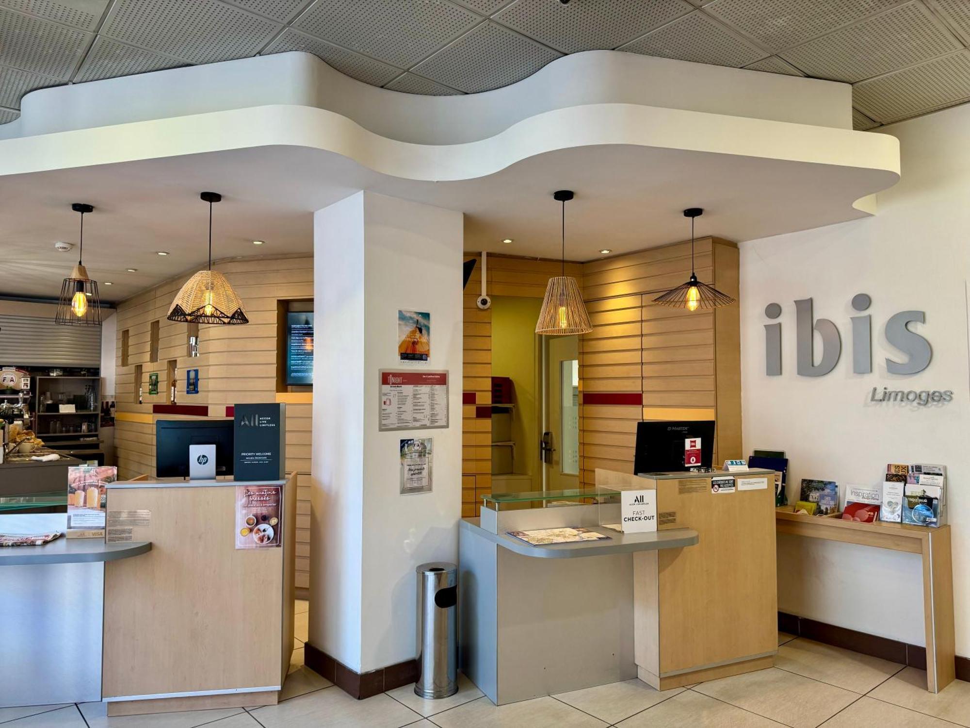 Отель Ibis Limoges Centre Экстерьер фото